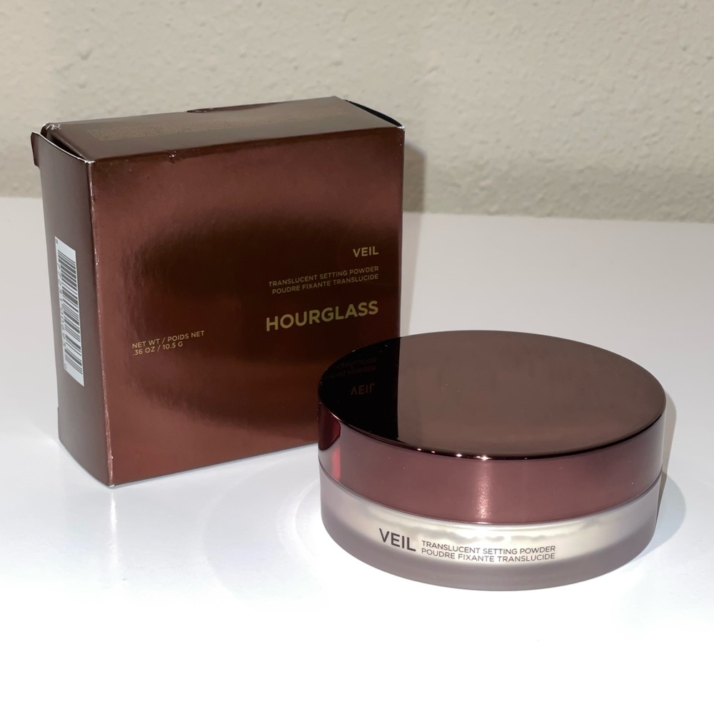Hourglass Translucent Veil Setting Powder